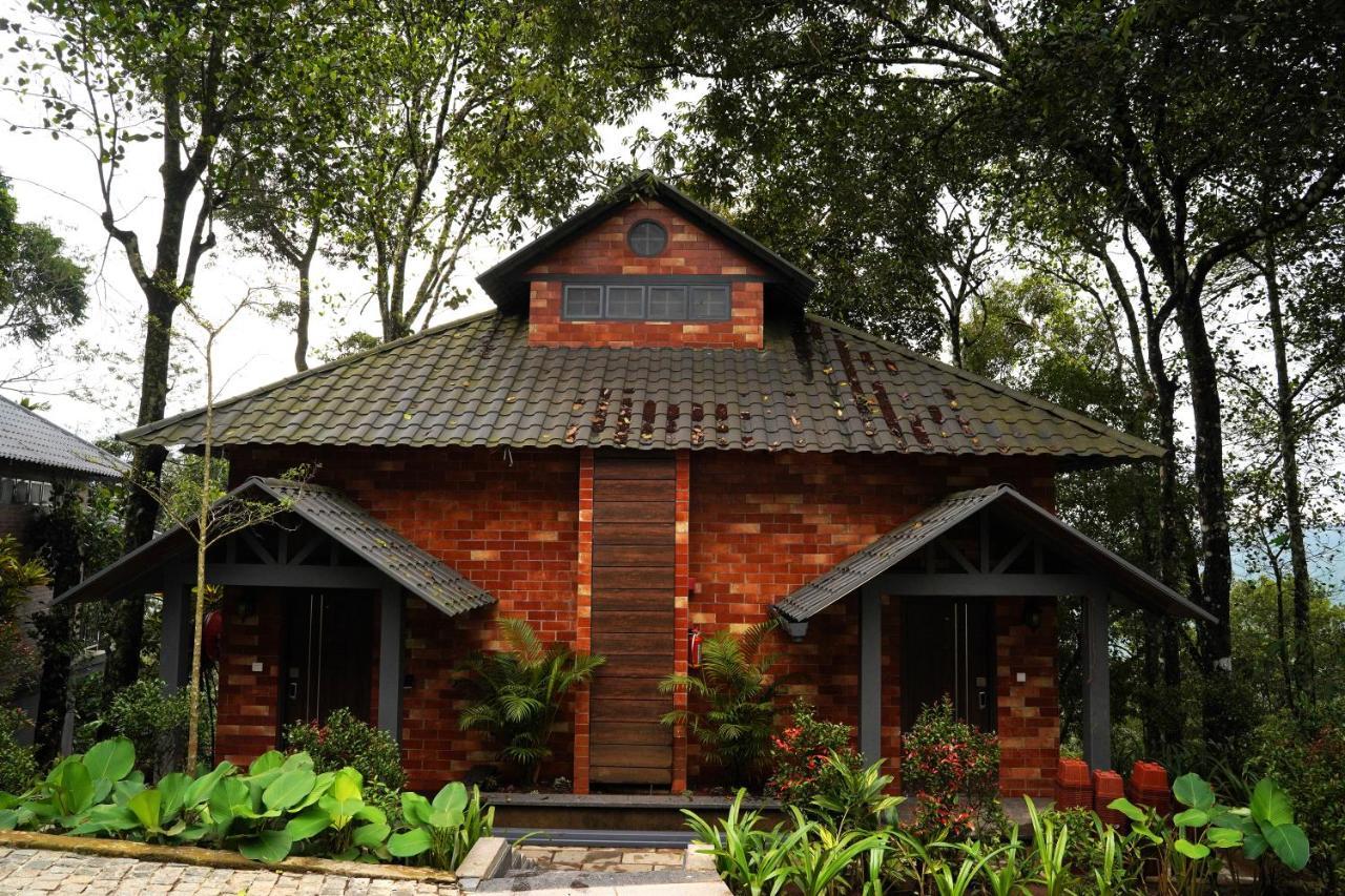 Elephant Passage Munnar Buitenkant foto The house of the late Tan Sri Lim Goh Tong